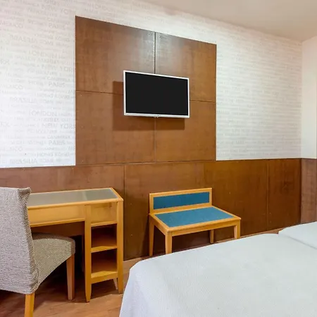 Checkin Camino De Hotell 4*