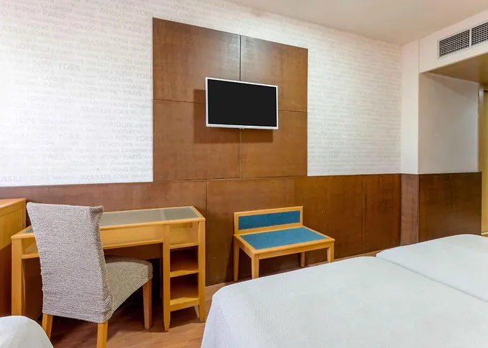 Checkin Camino De Hotell 4*