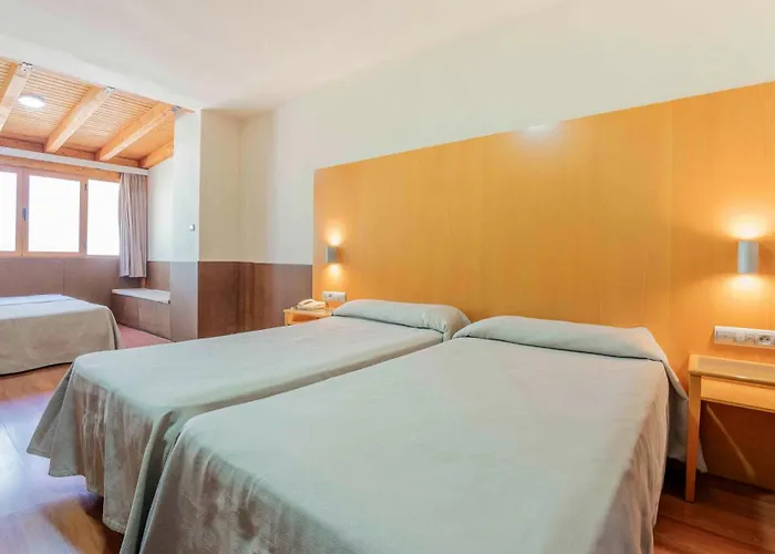 Hotell Checkin Camino De Granada