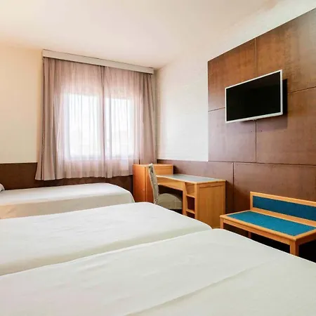 Camino De Hotel